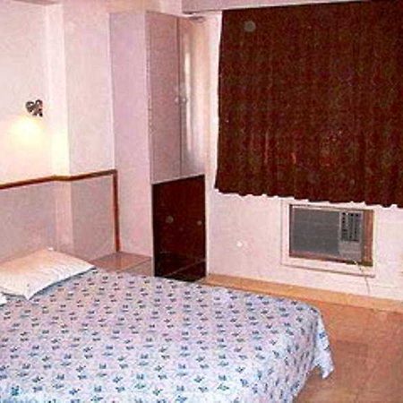 Hotel Singhs International Bombay Extérieur photo